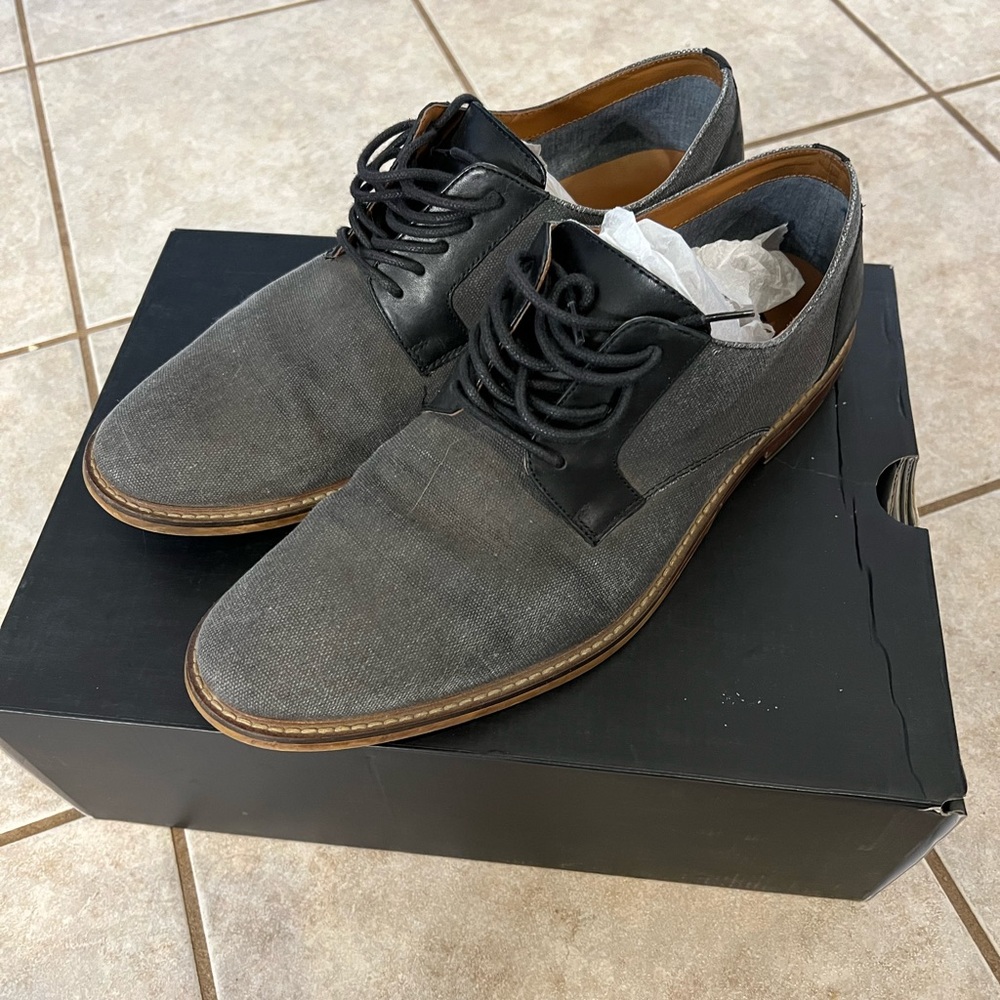 Aldo blue and black oxfords size 10